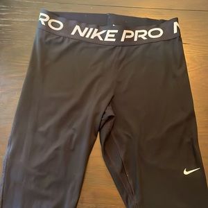 Black Nike pro leggings size large